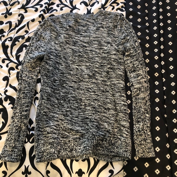 Like New Knit Sweater - Picture 2 of 5
